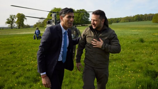 Preşedintele Ucrainei, V. Zelenski, vizită la Londra. A cerut premierului britanic avioane de luptă