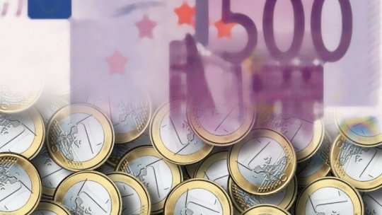Euro a atins astăzi, din nou, cea mai mare valoare în faţa leului, respectiv, 4,9731 lei/euro