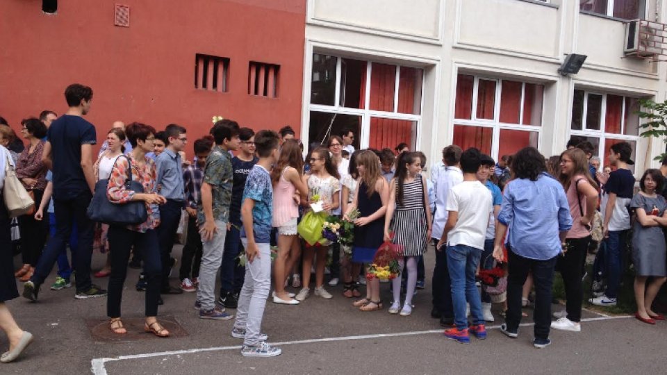 Angajații din sistemul de învățământ clujean participă la prima grevă generală organizată în educație în ultimii 18 ani