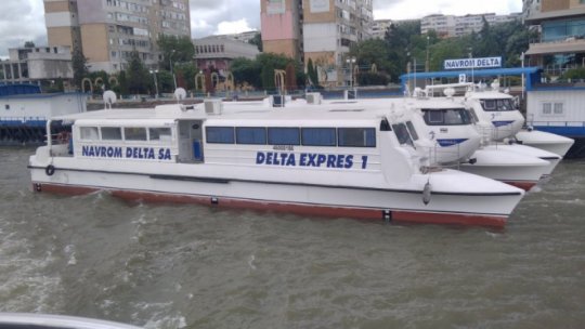 Pontoanele de acostare ale navelor cu pasageri care ajung în Chilia Veche au fost avariate