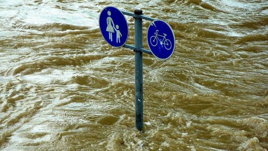 Hidrologii au actualizat codurile de inundații și au emis noi avertizări