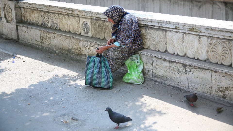 „Cel puțin unul din trei cetățeni români”, expus anul trecut riscului de sărăcie