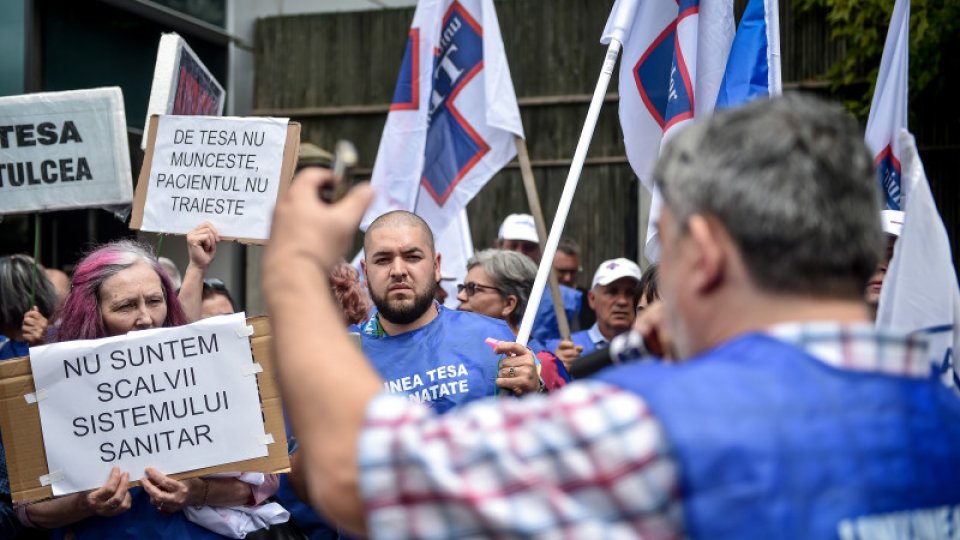 Sindicatele TESA din sănătate au pichetat Ministerul Muncii