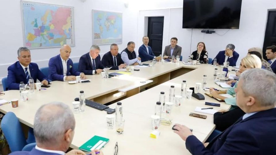 Conducerea PNL a avut o primă şedinţă de coordonare cu miniştrii liberali din cabinetul Ciolacu
