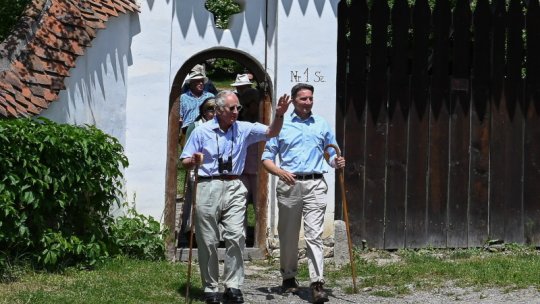 Regele Charles al III-lea şi-a încheiat ieri vizita în România la Viscri, în judeţul Braşov