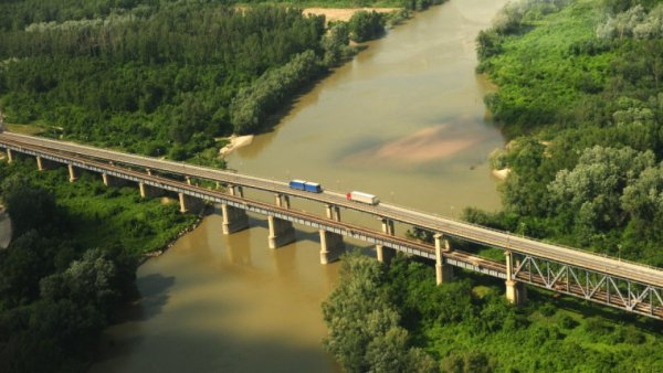 Taxa pentru trecerea podului peste Dunăre de la Giurgeni - Vadu Oii va putea fi achitată şi electronic