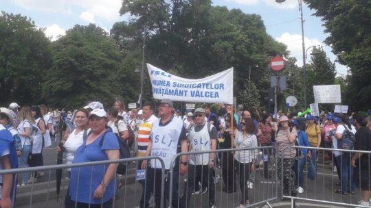 Miting cu marș de amploare anunţat de angajaţii din educaţie în Bucureşti