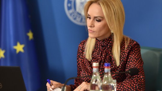 Liderii social-democraţi „analizează posibilitatea retragerii sprijinului politic pentru ministrul Gabriela Firea”