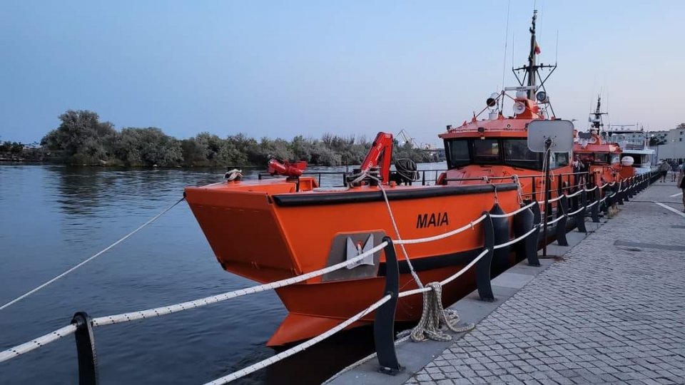 ARSVOM: Operaţiune de salvare în Marea Neagră pentru a salva un sportiv aflat într-o ambarcaţiune cu vâsle