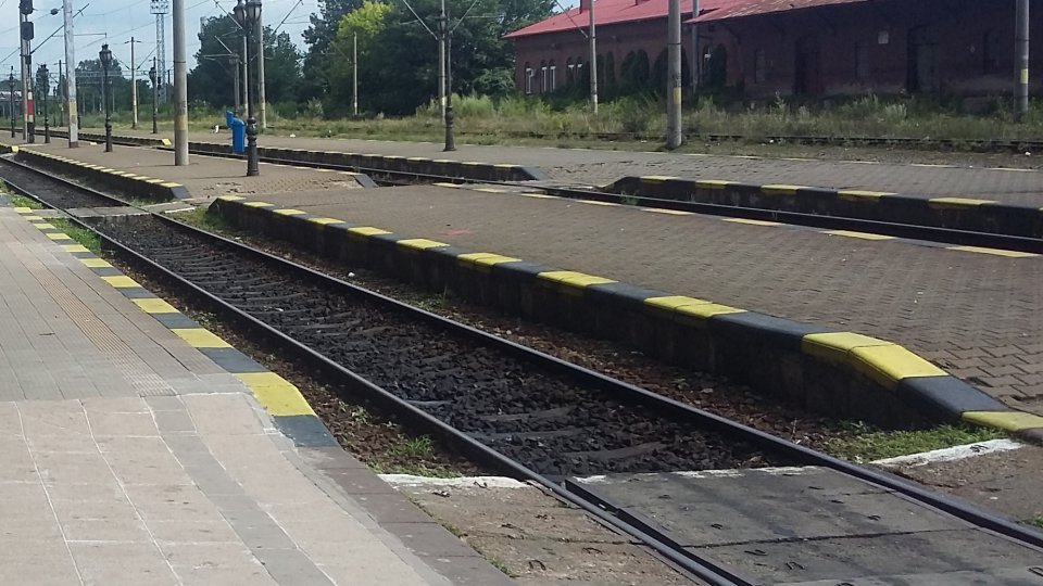Circulația feroviară este blocată între Izvoru Mureșului și Voșlăbeni