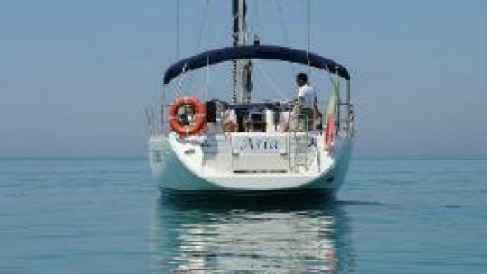 Un echipaj a intervenit pentru salvarea unor persoane aflate la bordul unei ambarcațiuni în Marea Neagră