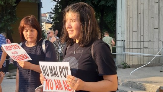 Proteste în stradă la Botoșani după ce gravida de 26 de ani a murit cu zile în spital. ”Nu am aer”