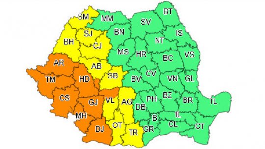 Cod portocaliu de instabilitate atmosferică în nouă judeţe