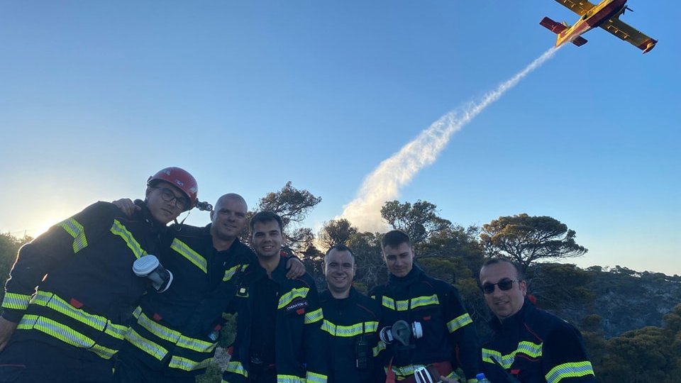 Romanian firefighters in Greece contributed to extinguishing a fire in the Attica region