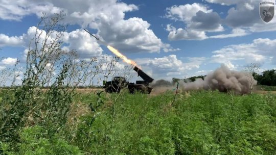 Ucraina: Cel puțin cinci persoane au fost ucise și alte 18 rănite într-un atac cu două rachete ruse, în orașul Pokrovsk