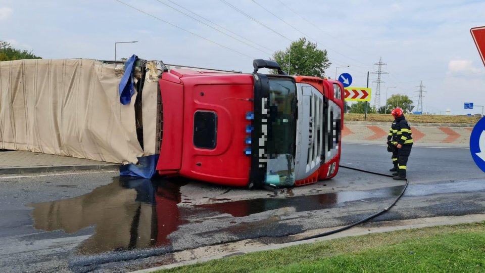 Traficul la intrarea in Vama Giurgiu este parțial blocat