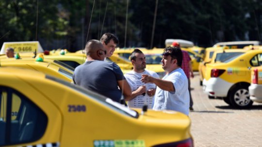 Galați: Şoferii de taxi protestează pentru scoaterea în afara legii a transportului de tip Uber sau Bolt