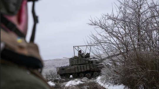 Trupele ruse şi-au intensificat atacurile pe frontul din Ucraina în pofida vremii geroase