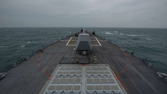 O primă navă de război americană a navigat miercuri prin Strâmtoarea Taiwan