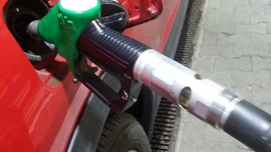 Litrul de benzină s-a majorat cu 4,1% față de luna trecută