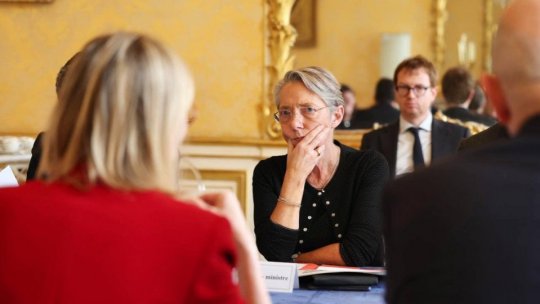 Premierul Franţei, Élisabeth Borne, și-a prezentat demisia