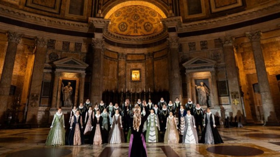 Turneul Corului Madrigal la Roma. Concerte, recitaluri și filmări la Panteon
