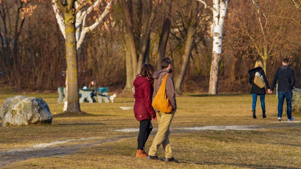 Zilele de 3 ianuarie şi 2 mai 2025 ar putea fi declarate zile libere