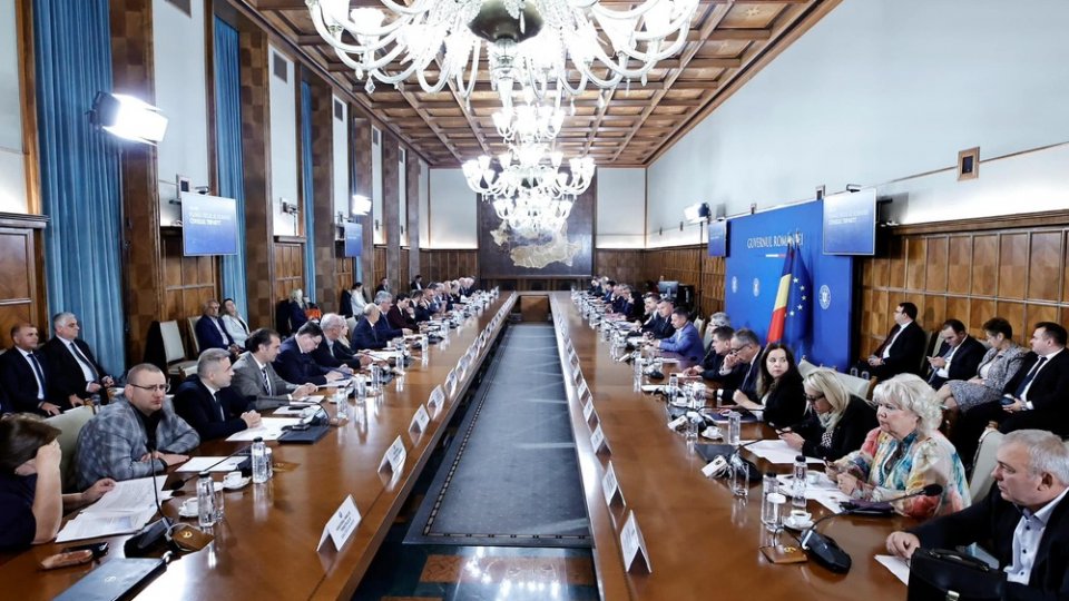 Salariul minim va creşte începând cu 1 ianuarie 2025 la 4.050 de lei