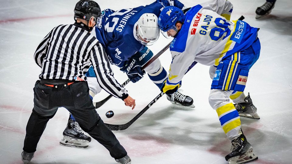 Hochei: Corona Braşov a debutat cu o victorie după prelungiri în Cupa Continentală