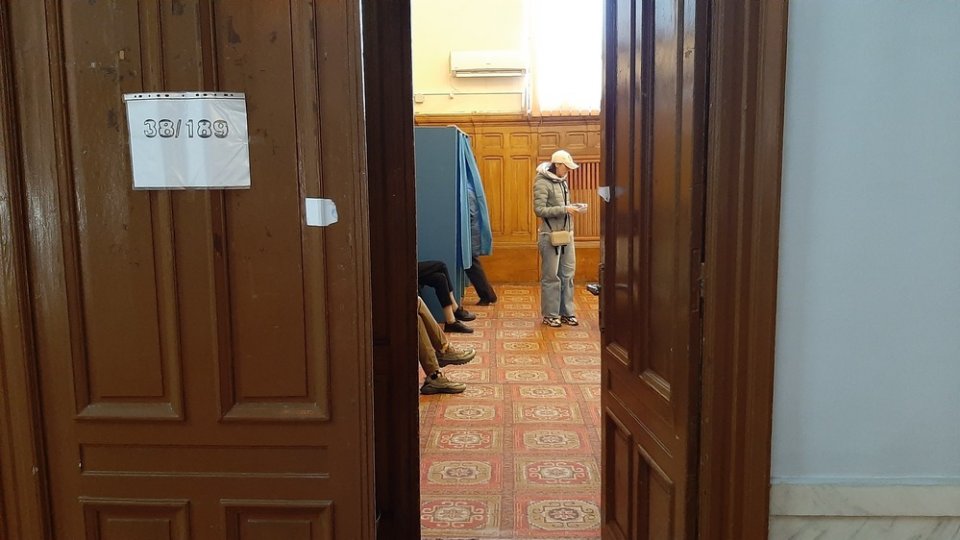 Cum au votat alegători din Republica Moldova care sunt stabiliţi sau studiază în Galaţi