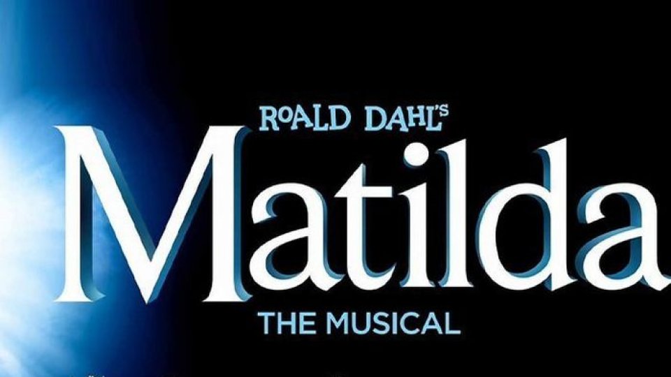 PREMIERĂ „Matilda the Musical” are prima reprezentație accesibilizată în limbajul semnelor la Festivalul National de Teatru