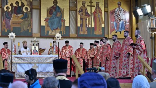 Creştinii îl sărbătoresc pe Sfântul Dimitrie Izvorătorul de Mir