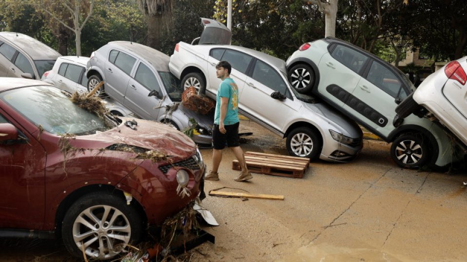 Echipele de salvare din estul Spaniei reiau de dimineaţă operaţiunile, în urma inundaţiilor catastrofale