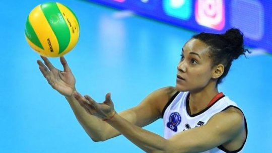 Voleibalista Nneka Onyejekwe şi-a anunţat retragerea din cariera sportivă după 23 de ani de performanţe