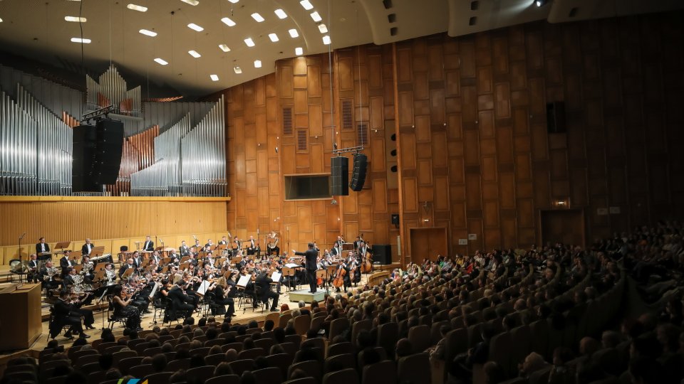 Radio România, 96 de ani: Concert aniversar dirijat de Cristian Mandeal