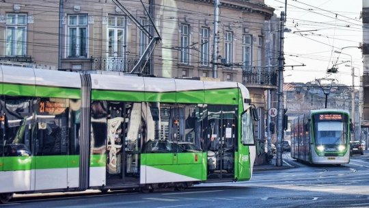București: Tramvaiele liniei 21 şi-au reluat circulaţia pe ambele sensuri pe Calea Moşilor