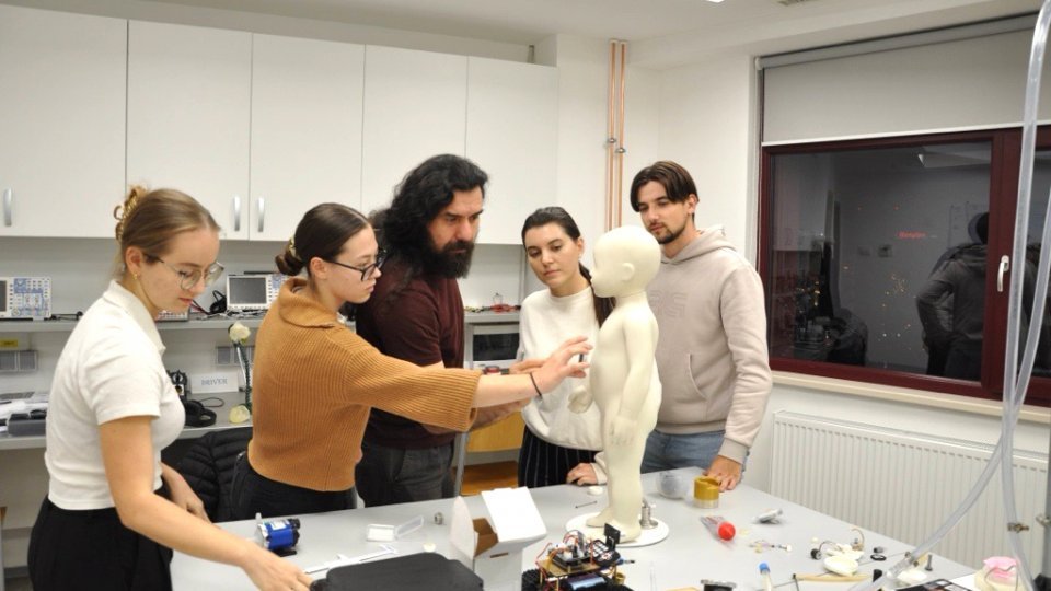 World's smallest artificial heart created in Iasi