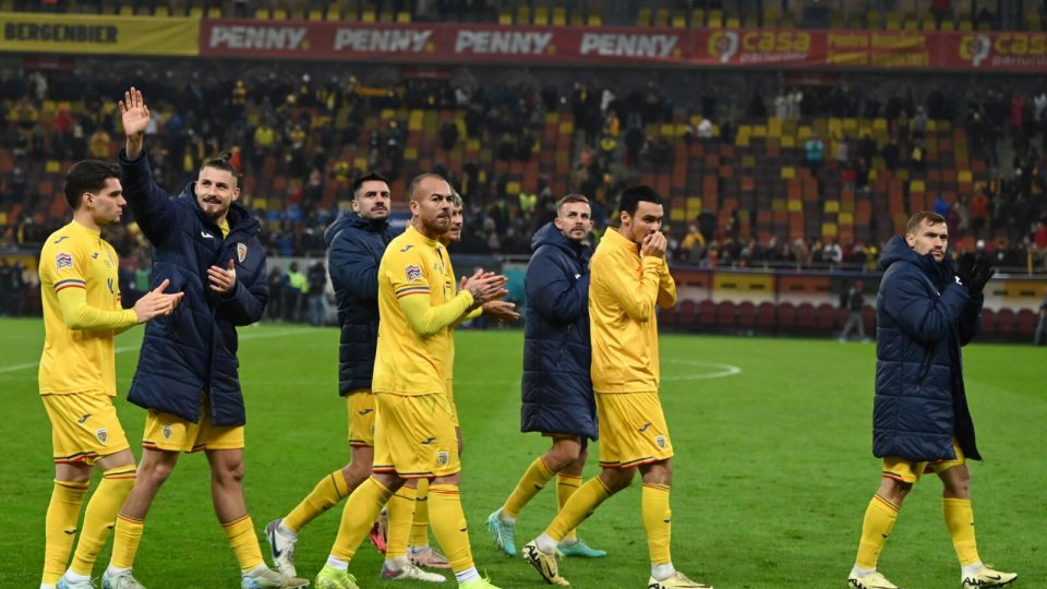 Echipa națională mulțumește suporterilor prezenți la meciul cu Kosovo