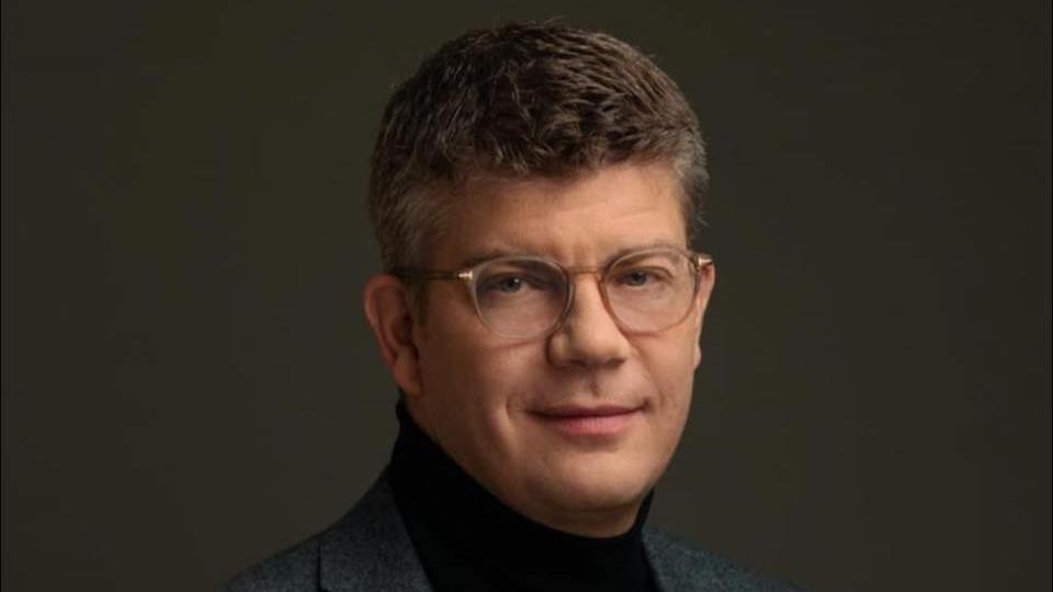 Cedric Perrin: Ar fi trebuit să-i fi dat Ucrainei nu doar mijloacele de a rezista, ci de a ataca și de a obține superioritate asupra Rusiei