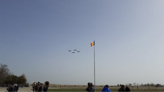 Dronă neînmatriculată, în apropierea bazei militare Boboc