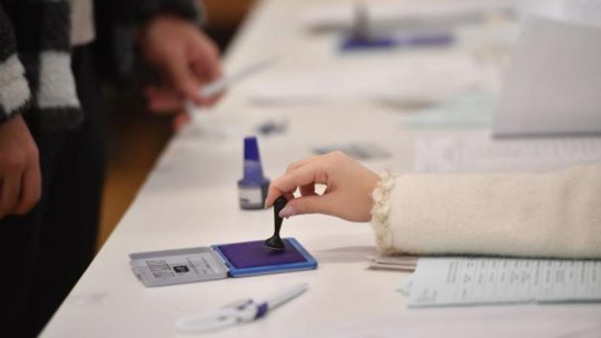 Românii cu reședința în străinătate deja votează