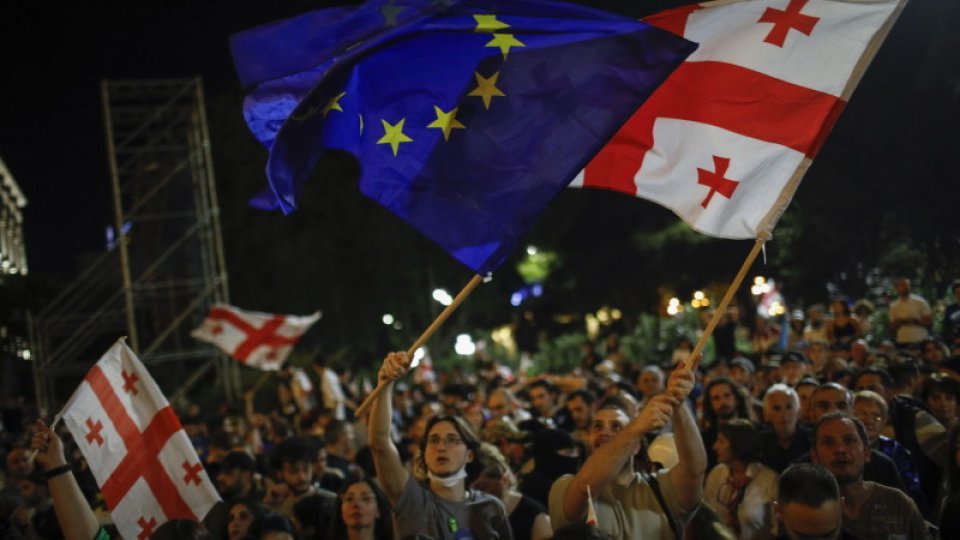 MAE: România este pe deplin solidară cu poporul georgian