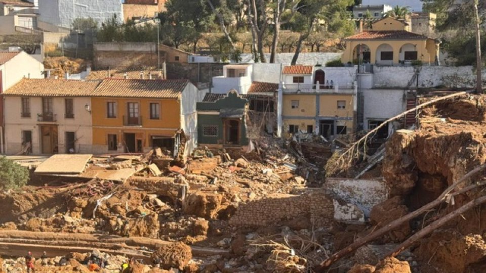 Nu au fost găsite victime în parcarea subterană inundată a unui centru comercial din Valencia, Spania