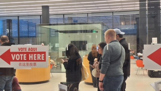 Americanii sunt așteptați la urne pentru a alege următorul șef la Casa Albă