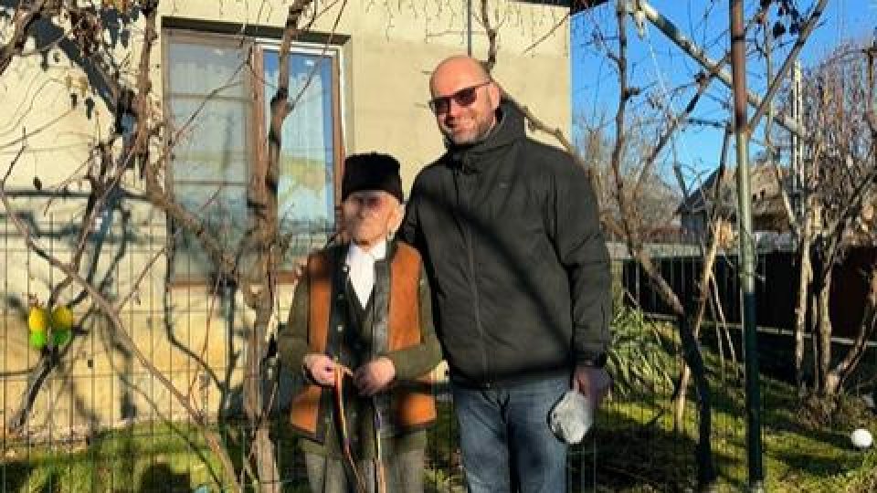 La 100 de ani, a mers la vot în haine de sărbătoare și cu o panglică tricoloră