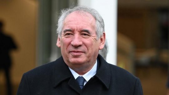 Premierul Franței încearcă să obțină un pact între partidele parlamentare cu obiective opuse