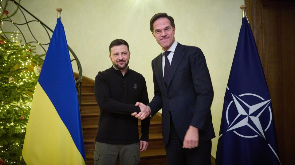 Secretarul general al NATO, Mark Rutte, s-a întâlnit cu preşedintele ucrainean, Volodimir Zelenski