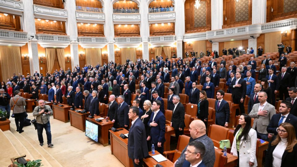Senatul și Camera Deputaților au validat mandatele noilor parlamentari