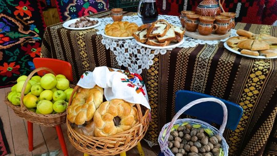 Sfaturi și recomandări pentru evitarea exceselor alimentare de sărbători