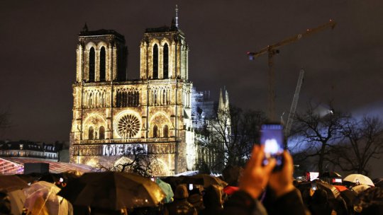 VIDEO: Festivitate grandioasă la redeschiderea Catedralei Notre-Dame din Paris